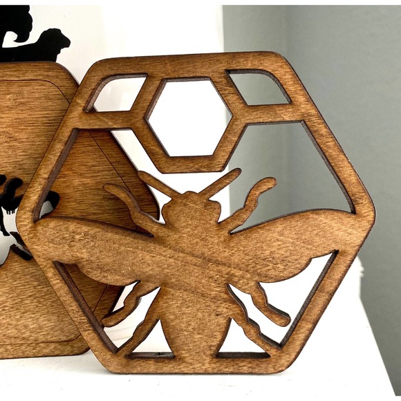 Set Of 6 Handmade Farmhouse Inspired Bee Themed Coasters - Picture 4 of 7